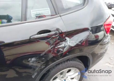 2015 BMW X1 xDrive28I из США, поврежденный, VIN WBAVL1C56FVY31876